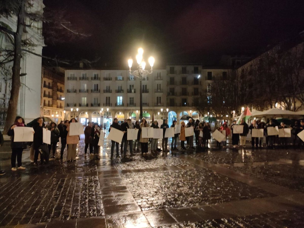 Cacerolada en Logroño condena expulsión de ONGs de Gaza y pide humanidad para atender a la población